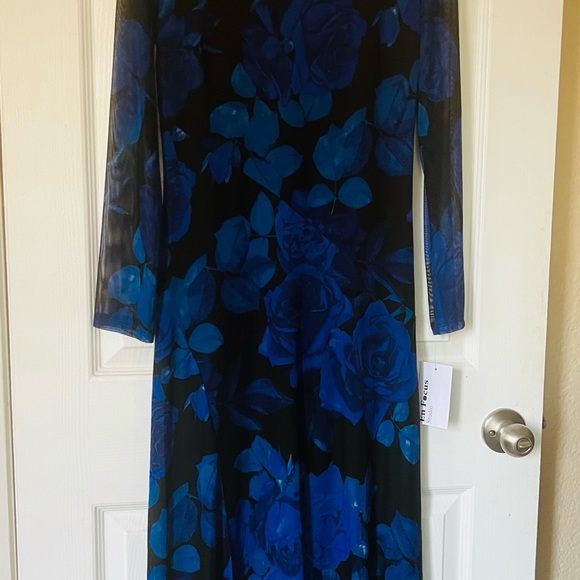 Floral dress in Blue! - Picture 5 of 6